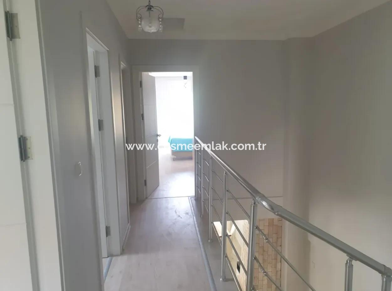 Alacati Çamlik Road Monatliche Miete Pool 4 1 Villa