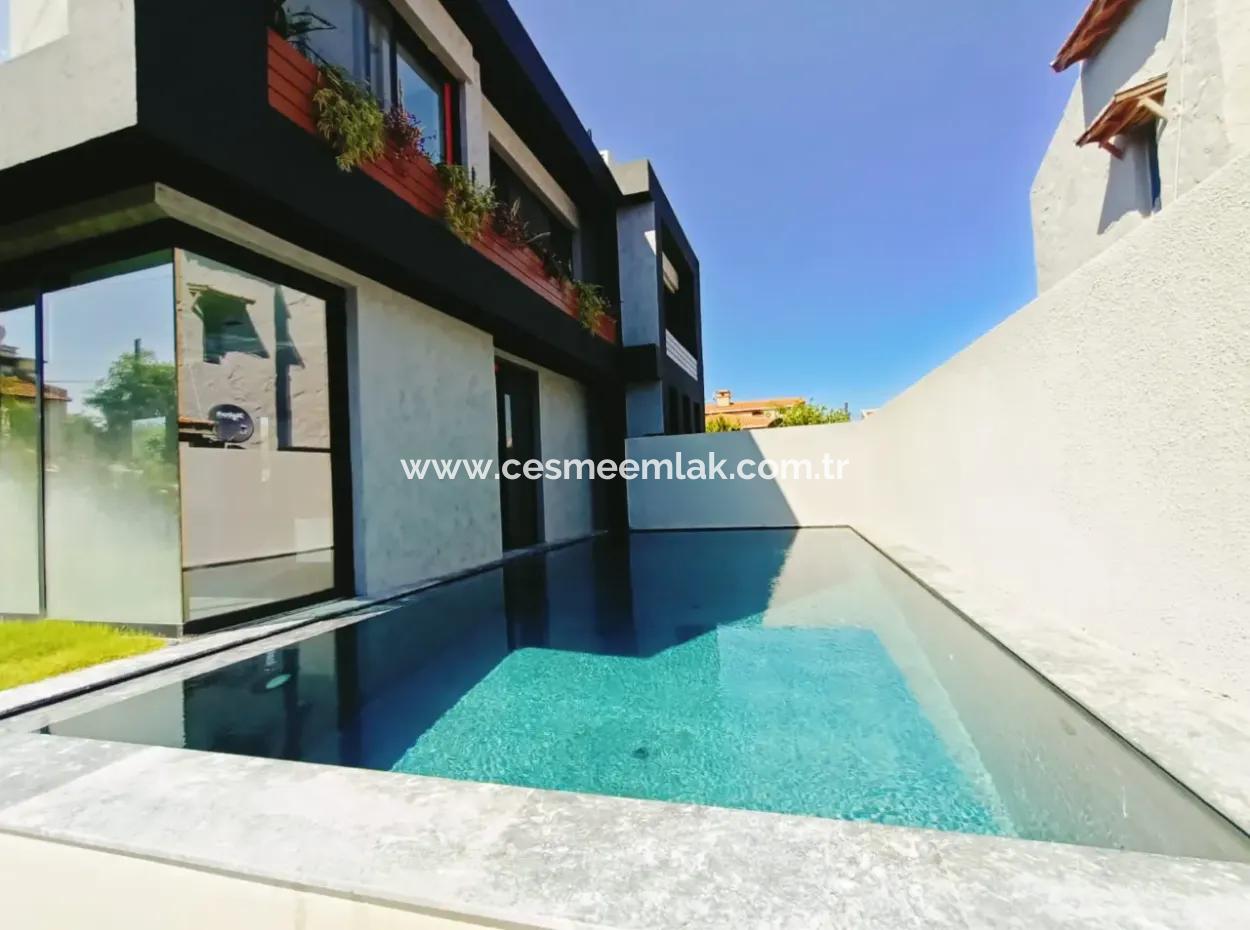 Zero Villa Mit Einzelpool Zum Verkauf In Çeşme Alacati