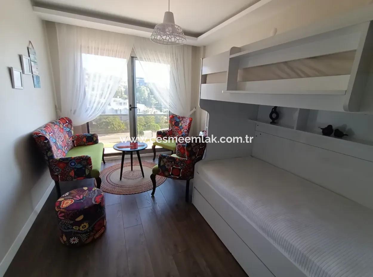 Geräumige Wohnung Mit Kompletter Möblierung Zur Saisonalen Miete Im Zentrum Von Cesme 2 1