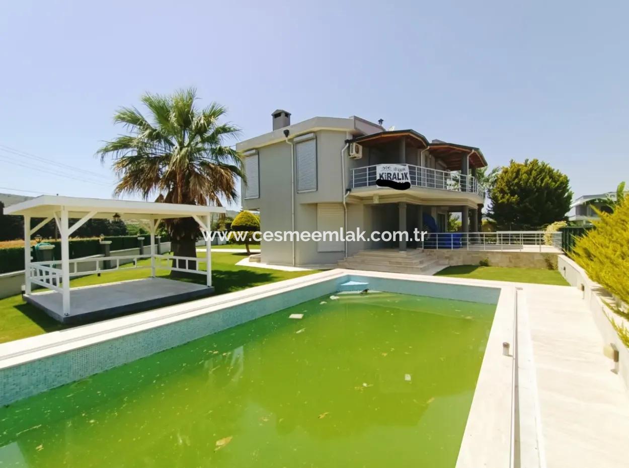 Villa Mit Saisonvermietung 4 1 Freistehender Pool In Çeşme Mamurbaba