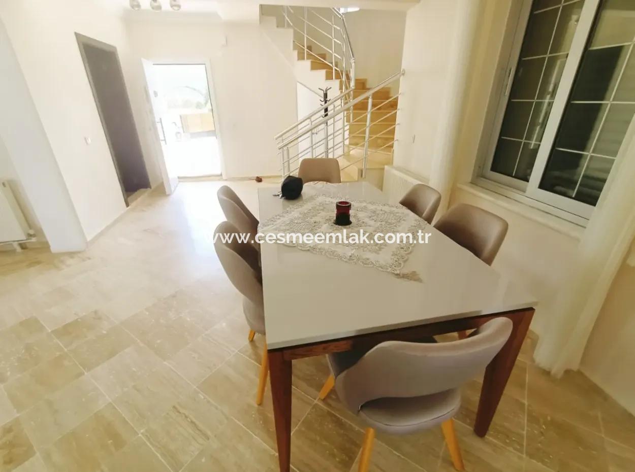 Villa Mit Saisonvermietung 4 1 Freistehender Pool In Çeşme Mamurbaba