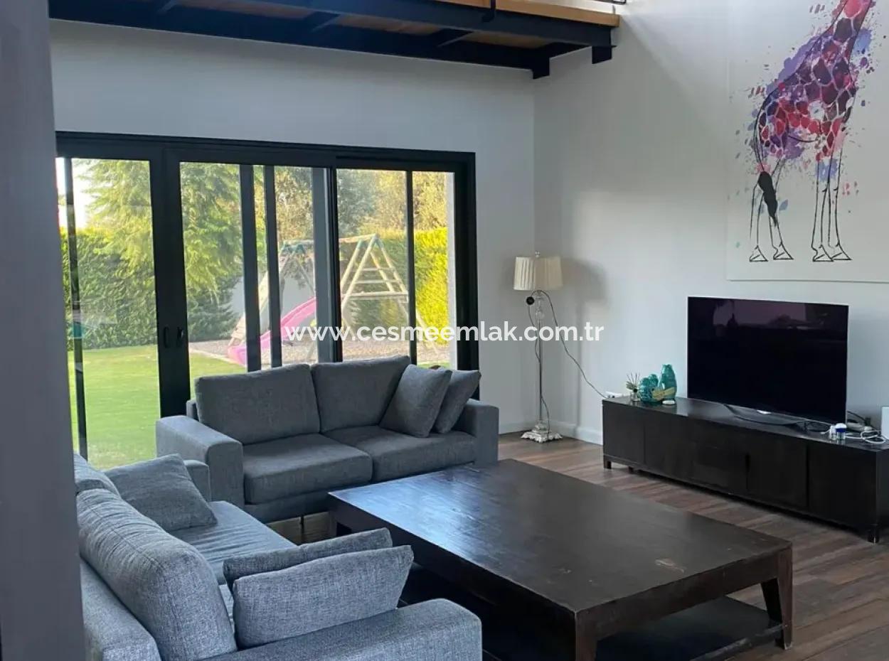 Freistehende Villa Zur Monatlichen Miete In Çeşme Mamurbaba