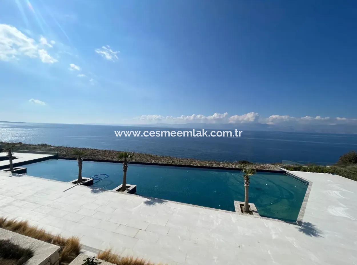 Wohnung Mit Infinity-Pool Zum Verkauf In Cesme Ayasaranda 2 1 Garten