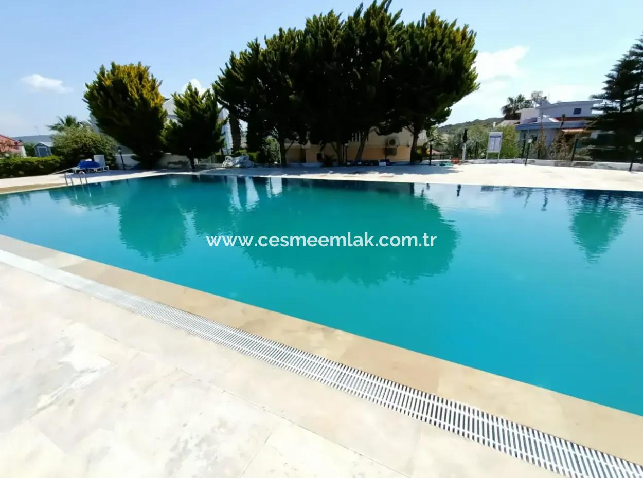 Villa Mit Gemeinschaftspool Zur Saisonmiete In Çeşme Pashalimani