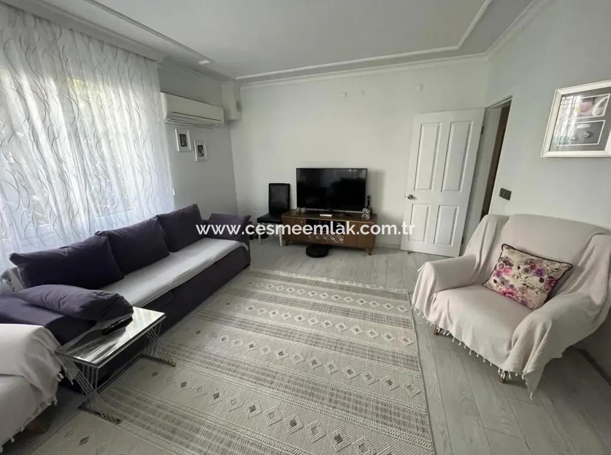 Grosse Gartenetage In Der Nähe Von Cesme Marina Saisonmiete 2 1 Wohnung