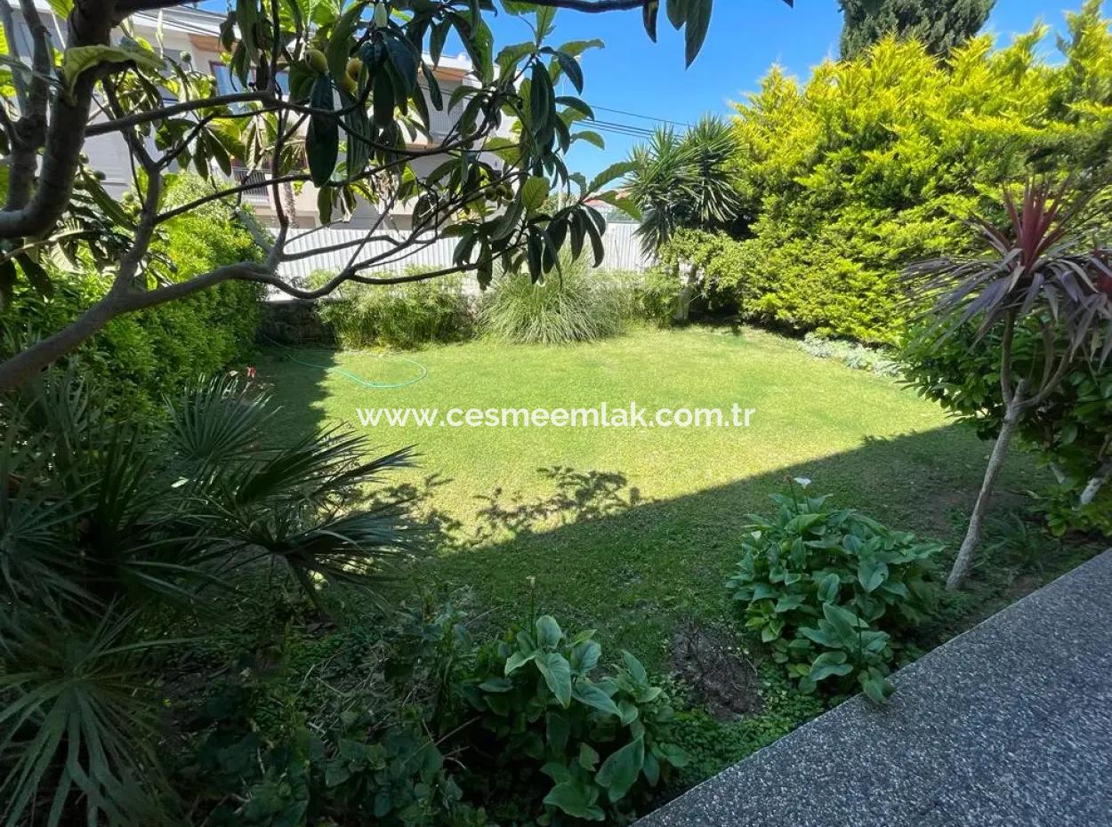 Grosse Gartenetage In Der Nähe Von Cesme Marina Saisonmiete 2 1 Wohnung