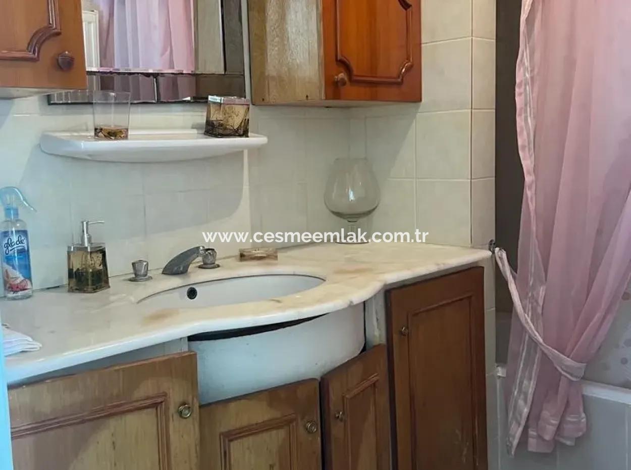 Villa Mit Grossem Garten Ganz In Der Nähe Des Meeres In Çeşme Ilica Altinyunus