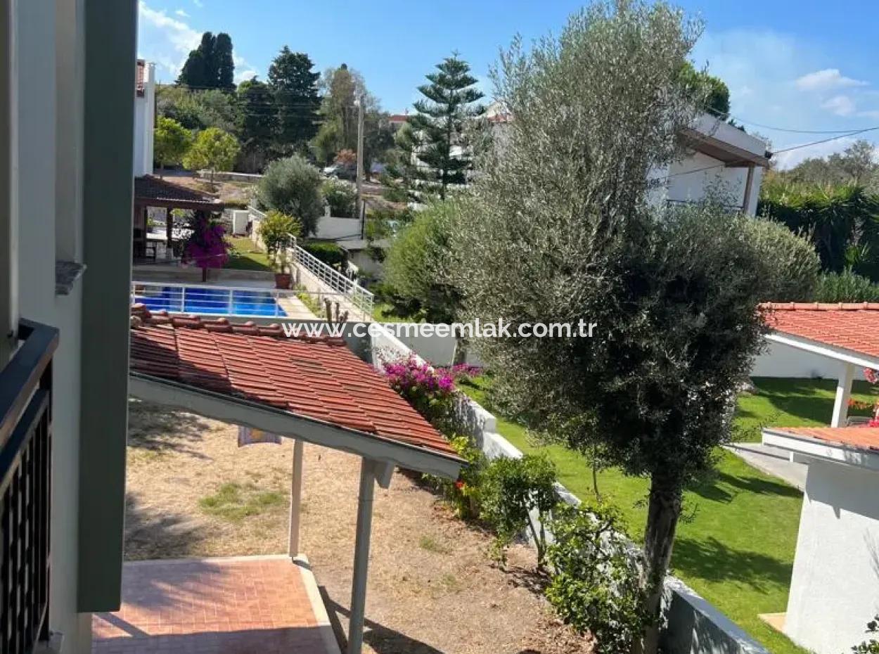 Villa Mit Grossem Garten Ganz In Der Nähe Des Meeres In Çeşme Ilica Altinyunus