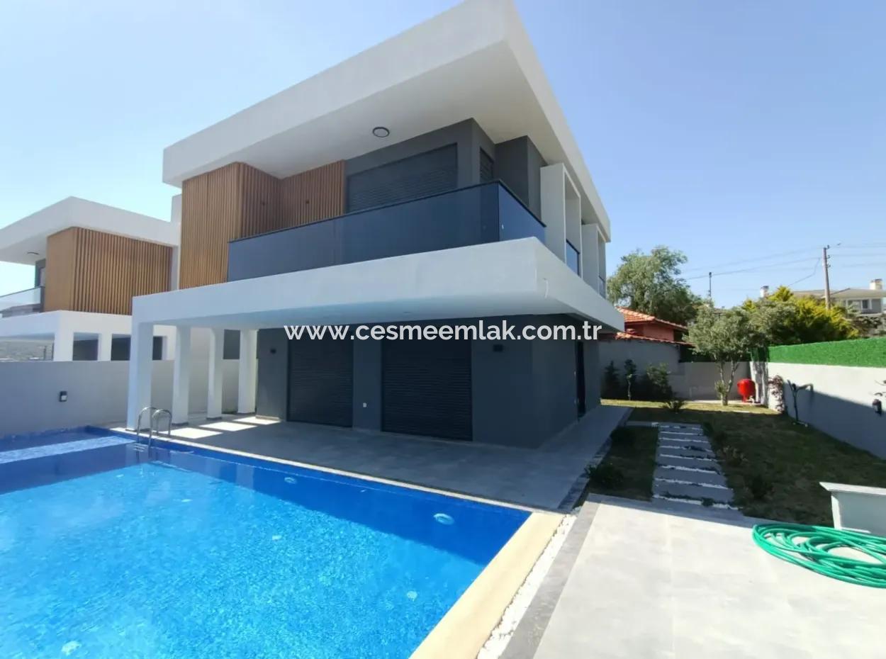 4 1 Zero Luxusvilla Mit Freistehendem Pool In Cesme Sifne