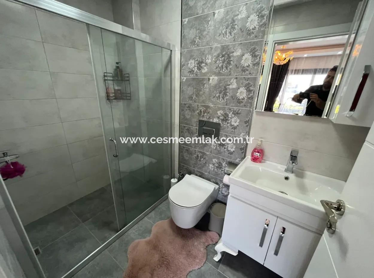 Triplex Villa Mit Freistehendem Pool Zur Jahresmiete Im Zentrum Von Cesme