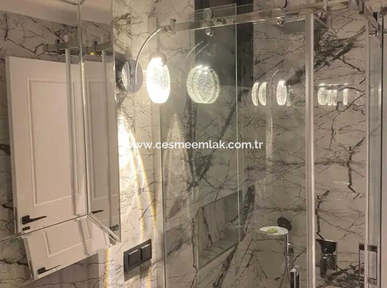 Zu Verkaufen In Cesme Ovacik 6 2 Luxuriöse Freistehende Villa Mit Modernem Pool