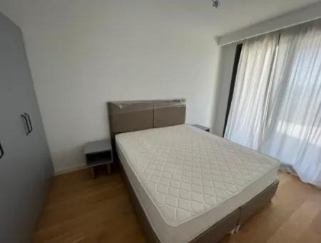 Deniz Manz In Der Lagerstätte Çeşme Ayasaranda. Garten Zu Verkaufen 1 1 Wohnung