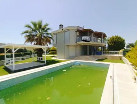 Villa Mit Saisonvermietung 4 1 Freistehender Pool In Çeşme Mamurbaba