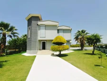 Villa Mit Saisonvermietung 4 1 Freistehender Pool In Çeşme Mamurbaba