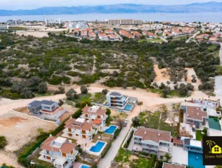 % Grundstück Zum Verkauf Mit Einzelwohngebiet In Çeşme Dalyan