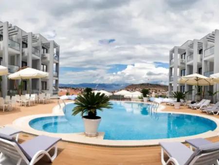 Residenzwohnung Mit Pool Zur Monatlichen Miete Im Zentrum Von Cesme