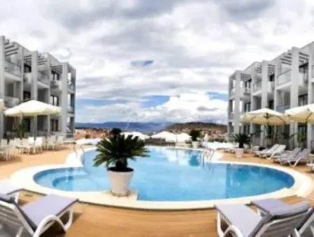 Residenzwohnung Mit Pool Zur Monatlichen Miete Im Zentrum Von Cesme