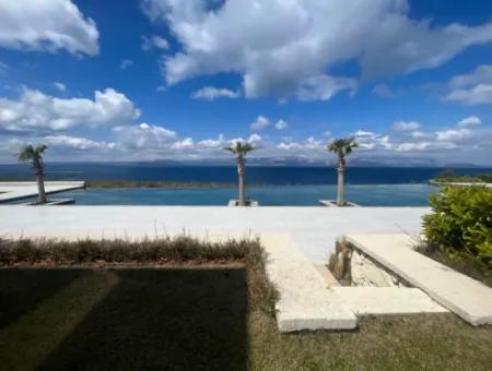 Wohnung Mit Infinity-Pool Zum Verkauf In Cesme Ayasaranda 2 1 Garten