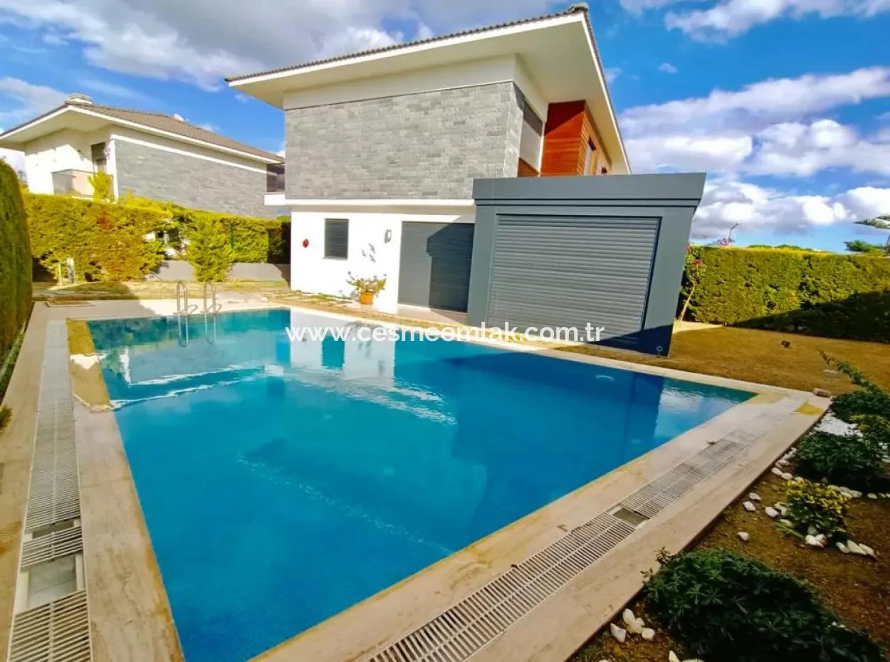 Villa For Sale In Cesme