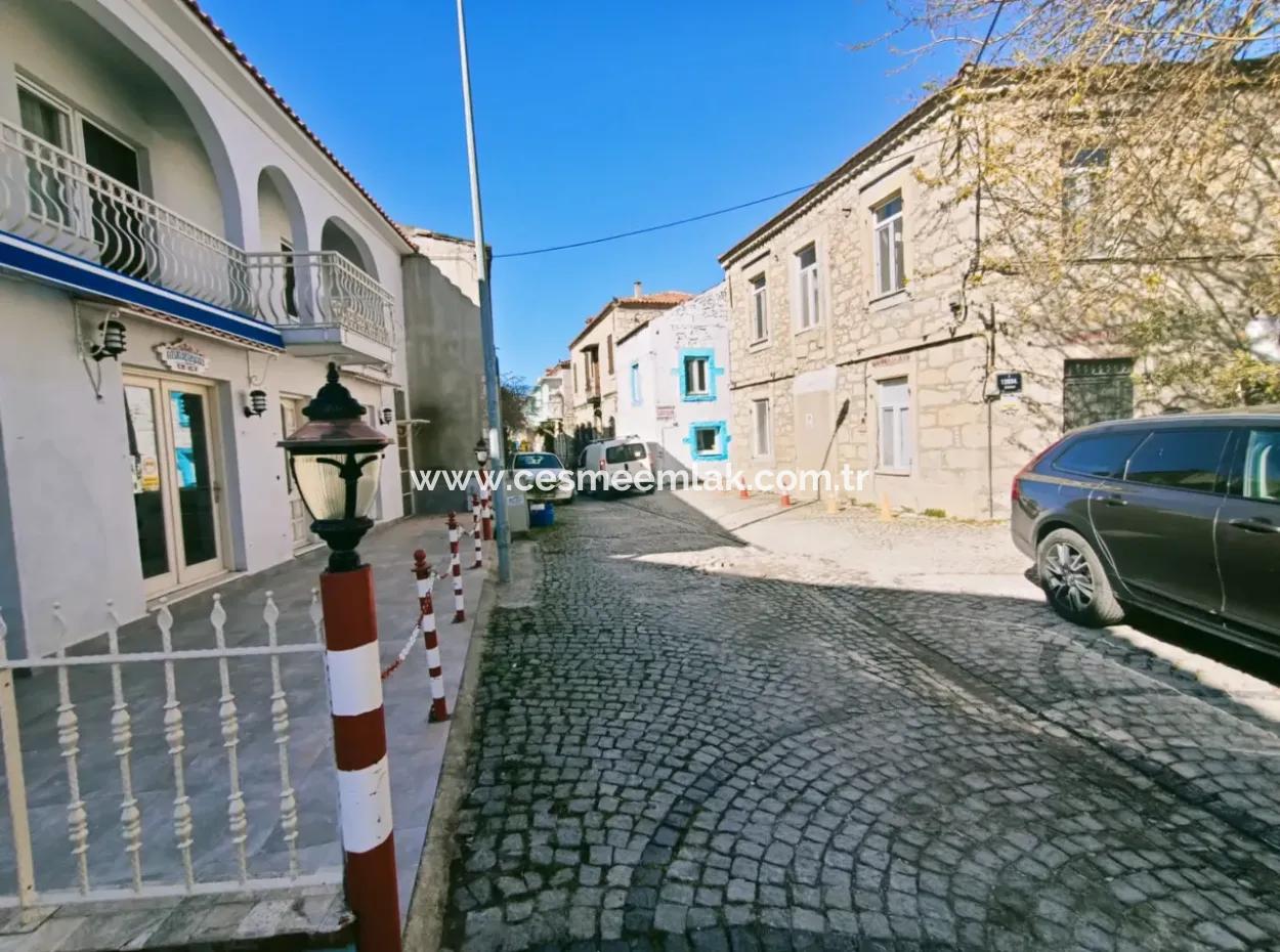 Greek House Suitable To Be A Hotel For Sale In Alacati Hacimemis