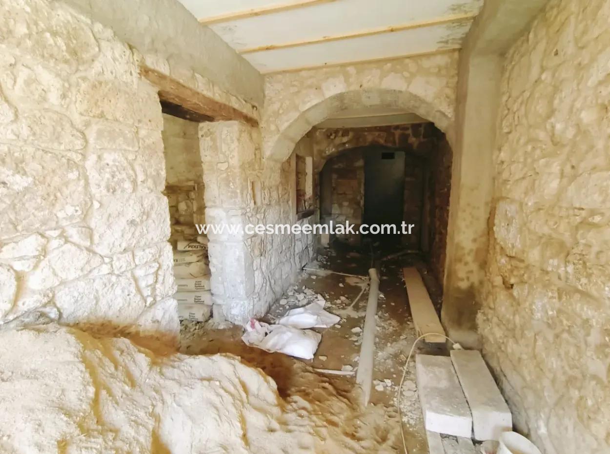 Greek House Suitable To Be A Hotel For Sale In Alacati Hacimemis