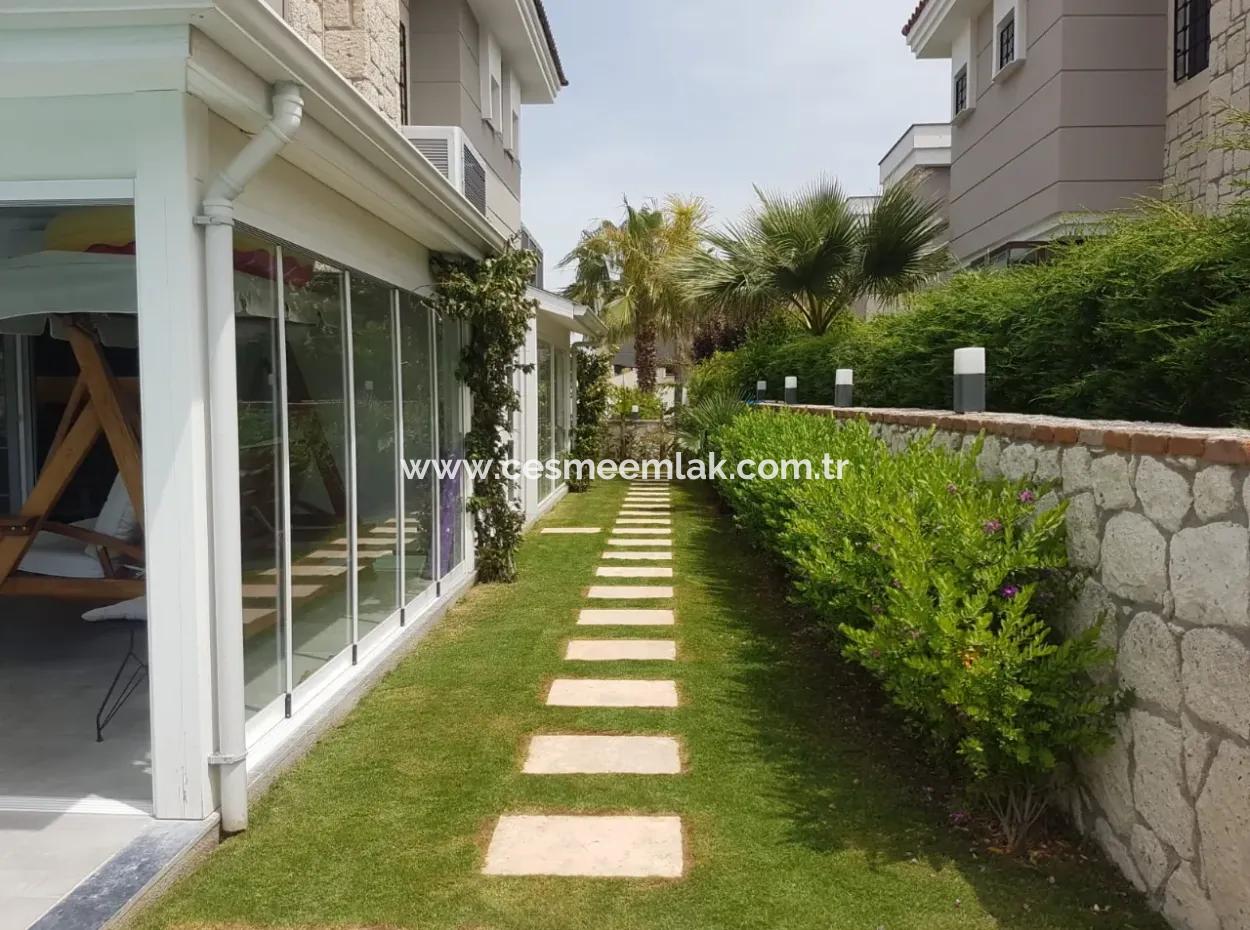 Villa With Detached Pool For Sale In Çeşme Alacati