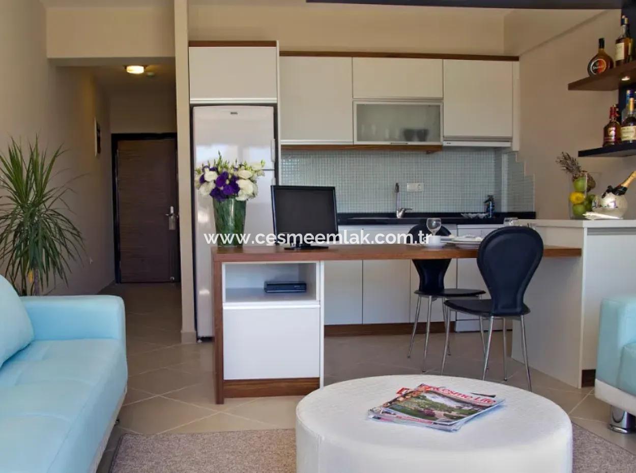 Residence Apartment With Pool For Monthly Rent In Cesme Center
