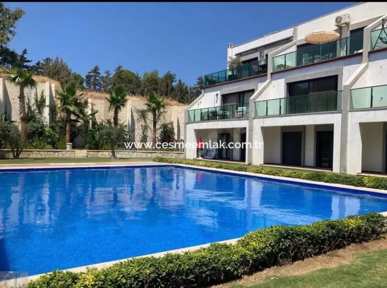 1 1 Residence Apartment With Pool For Monthly Rent In Çeşme Dalyan