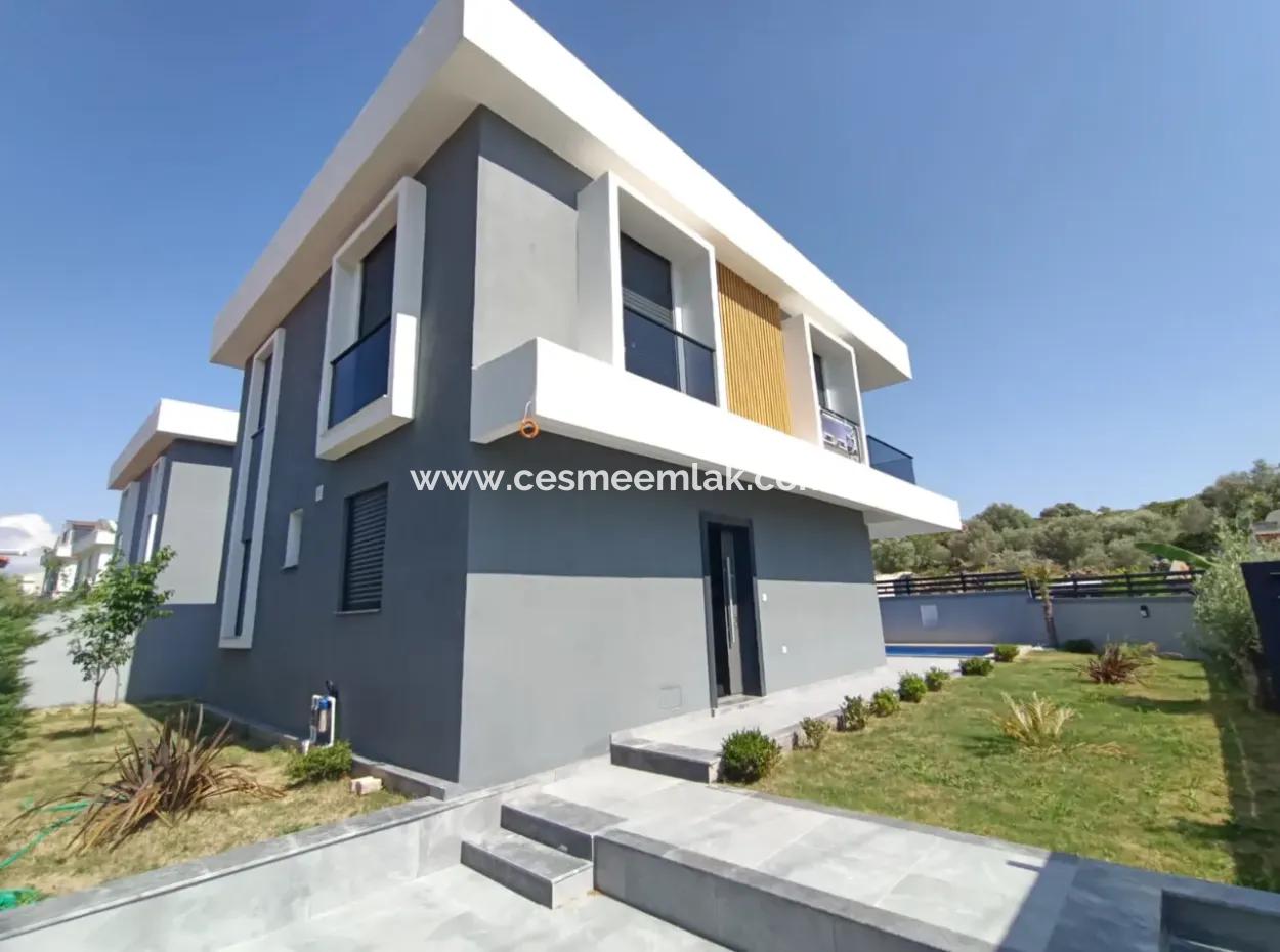 4 1 Zero Luxury Villa With Detached Pool In Cesme Sifne