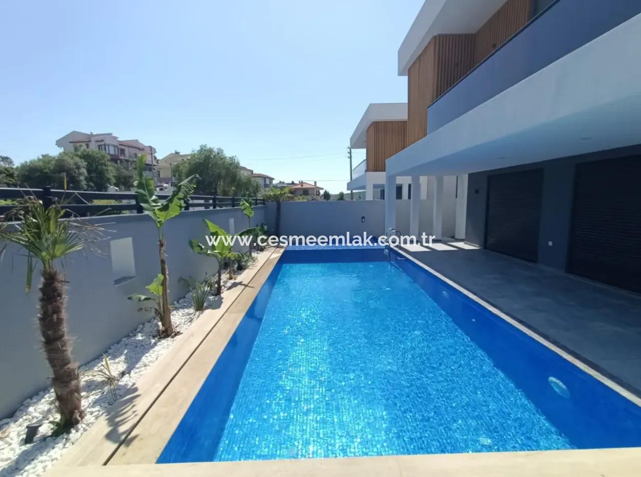 4 1 Zero Luxury Villa With Detached Pool In Cesme Sifne