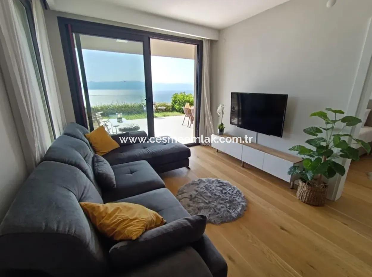 Full Sea Manz At Çeşme Ayasaranda. Monthly Rent 1 1 Residence Apartment