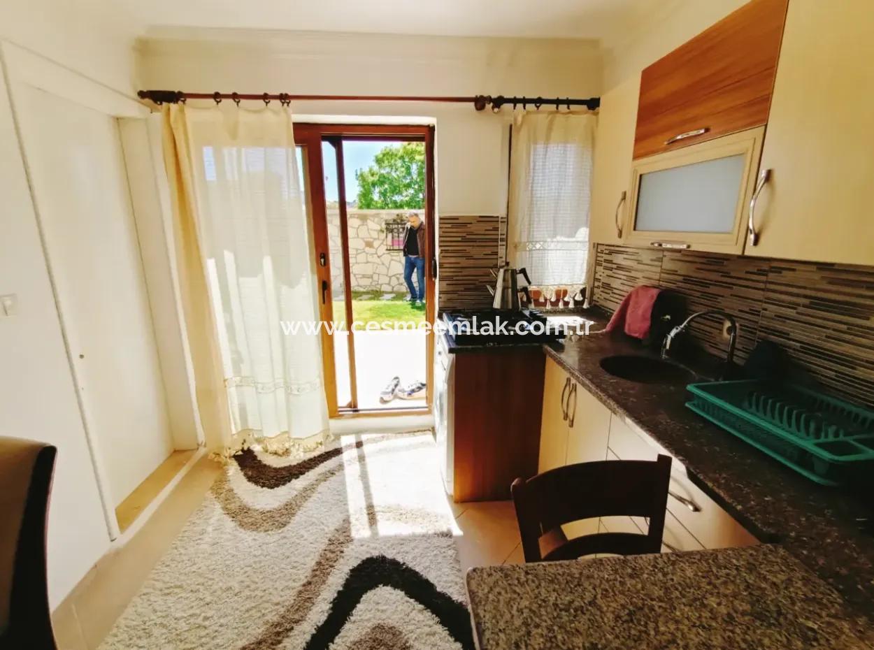 Seasonal Rent Large 2 1 Garden Floor Apartment In Cesme Center