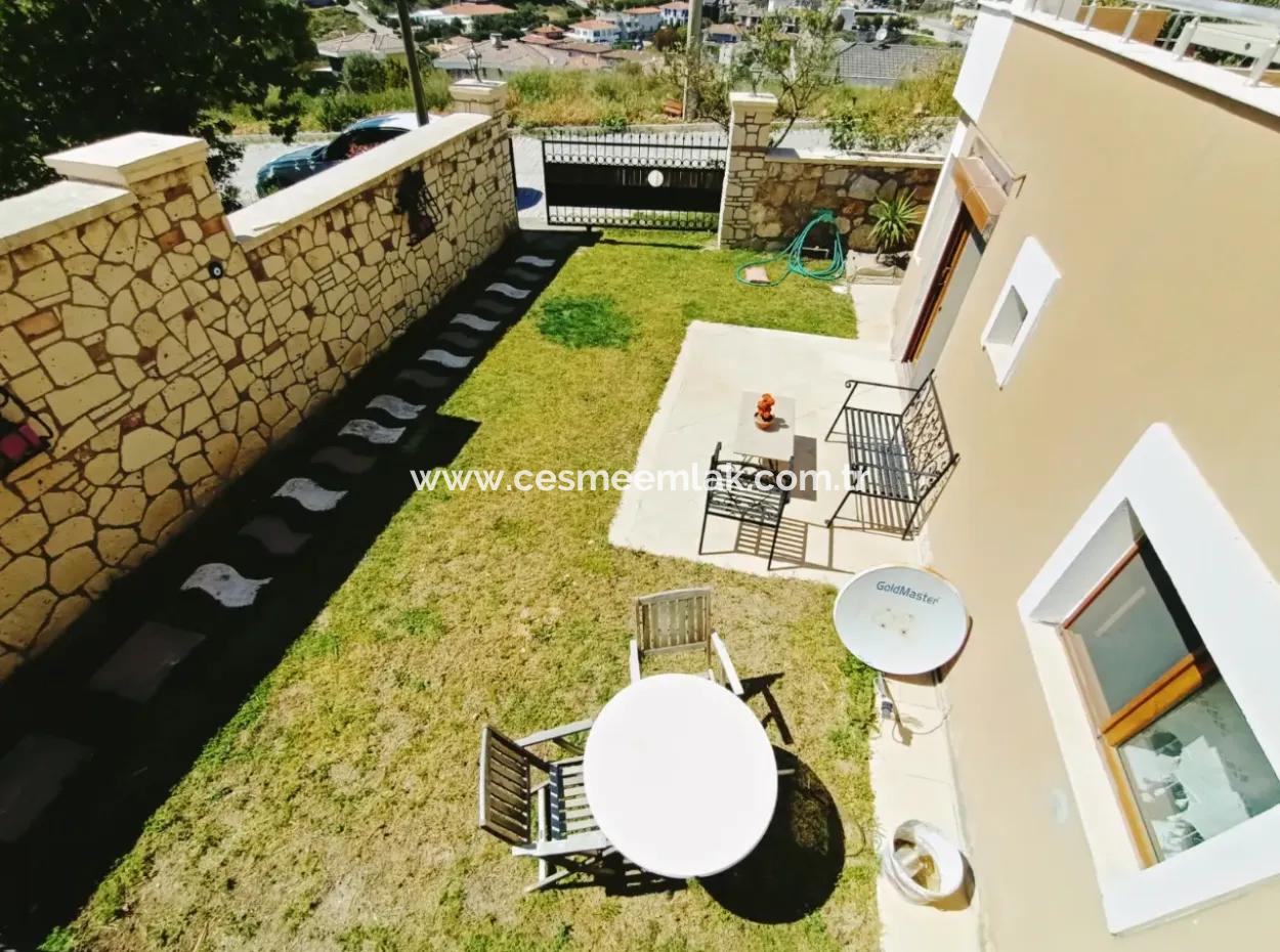 Seasonal Rent Large 2 1 Garden Floor Apartment In Cesme Center