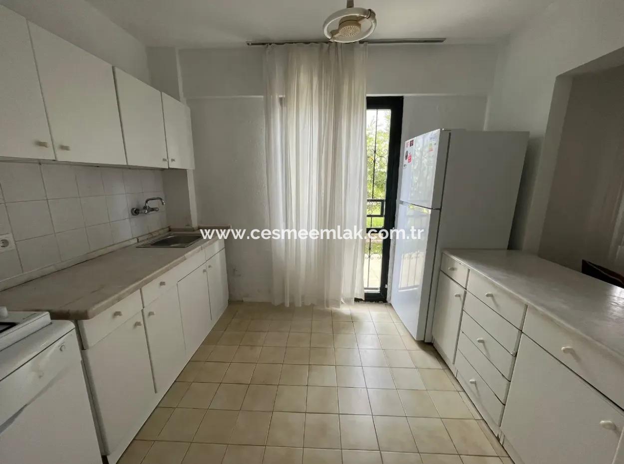 Çeşme Ilica To The Sea 200 M. Seasonal Rent 3 1 Villa