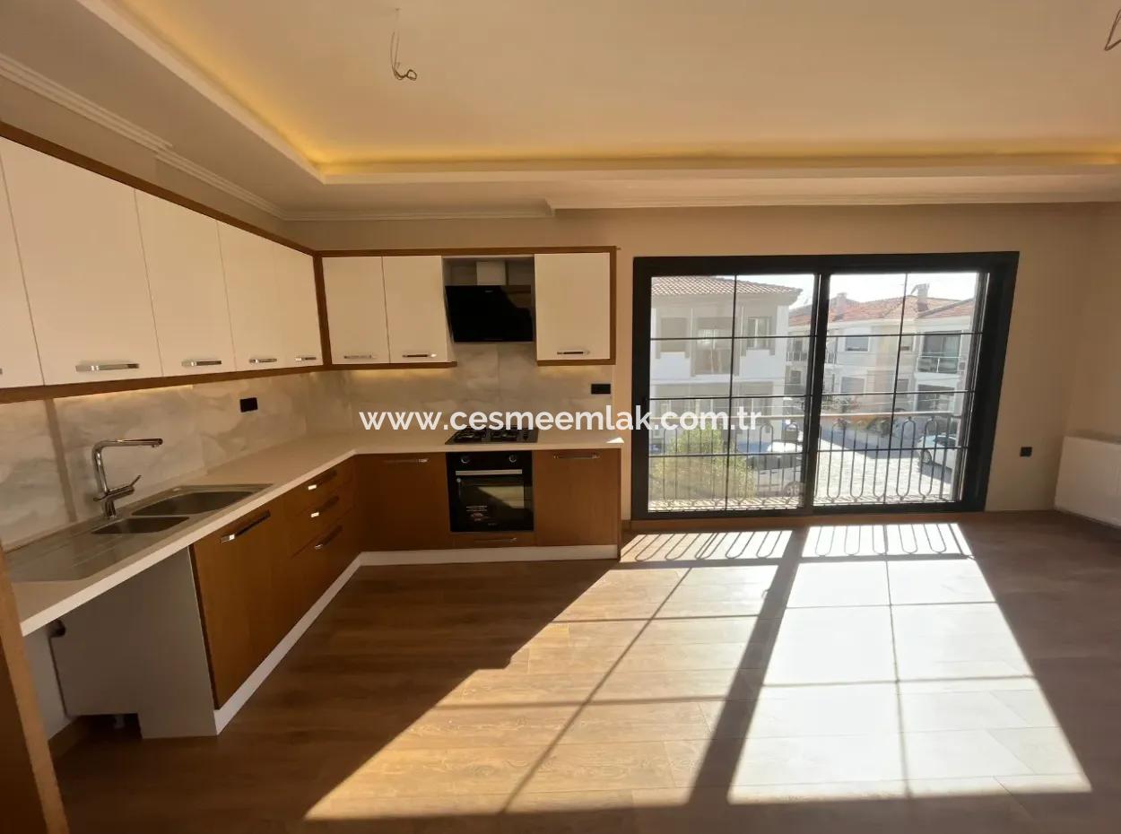 3 1 Apartment With Zero Barbecue For Sale In Cesme Ciftlikoy