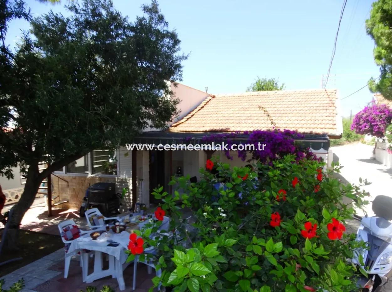 Çeşme Çiftlik�te Eşyali Kiralik Müstakil Ev