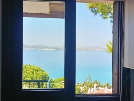 Apartment With Full Sea View In Çeşme Paşalimani