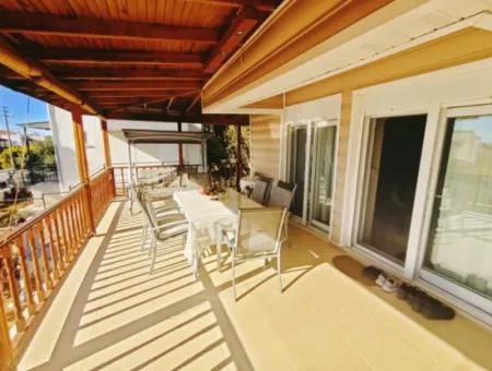 Çeşme'de Deniz Görür For Sale 3 1 Fully Detached Villa