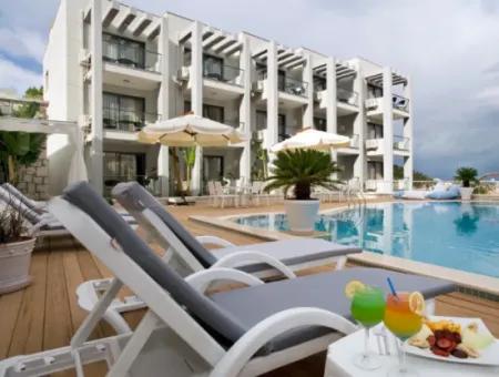 Residence Apartment With Pool For Monthly Rent In Cesme Center