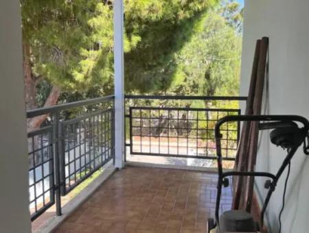 Villa With Large Garden Very Close To The Sea In Çeşme Ilica Altinyunus