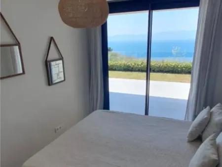 Full Sea Manz At Çeşme Ayasaranda. Monthly Rent 1 1 Residence Apartment