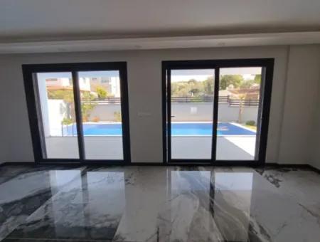 4 1 Zero Luxury Villa With Detached Pool In Cesme Sifne