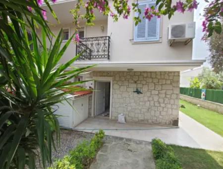 Close To Cesme Ayayorgiye Monthly Rental Detached Pool 3 1 Villa