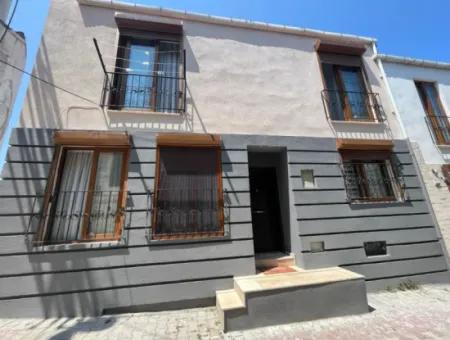 2 1 Duplex Detached House For Sale In The Center Of Cesme