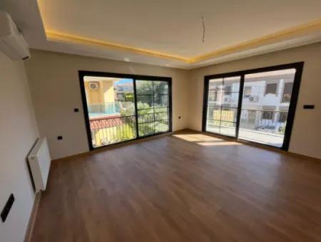 3 1 Apartment With Zero Barbecue For Sale In Cesme Ciftlikoy