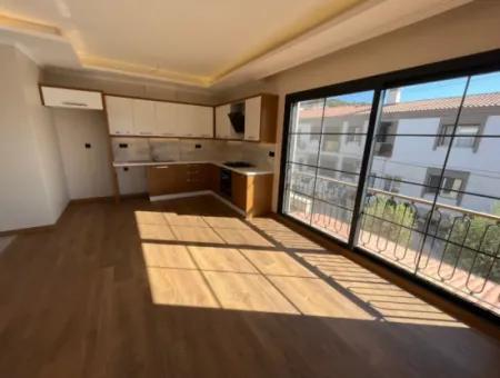 3 1 Apartment With Zero Barbecue For Sale In Cesme Ciftlikoy