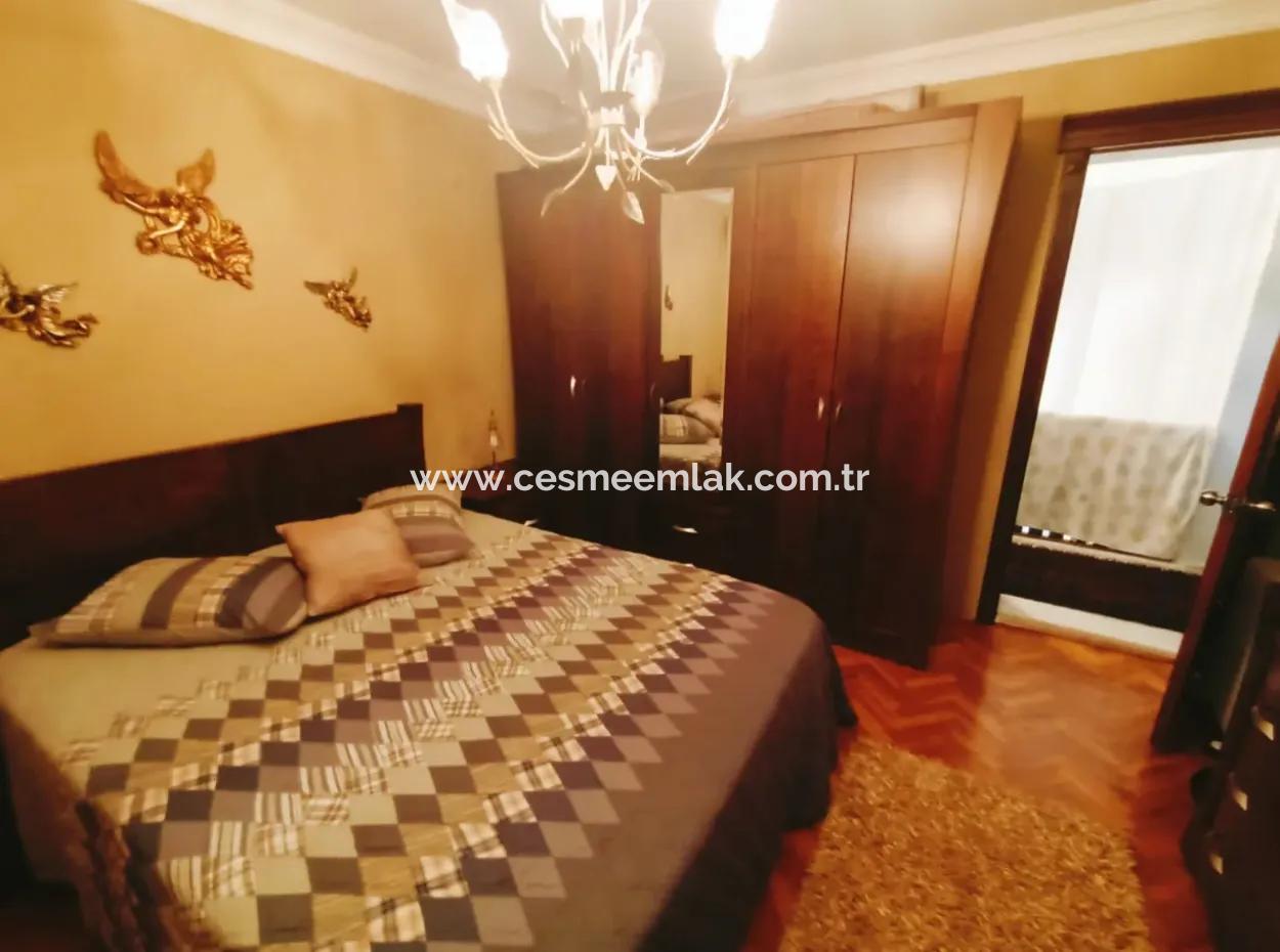 Çeşme Ilıca'da Oteller Bölgesinde Sezonluk Eşyalı Kiralık Villa