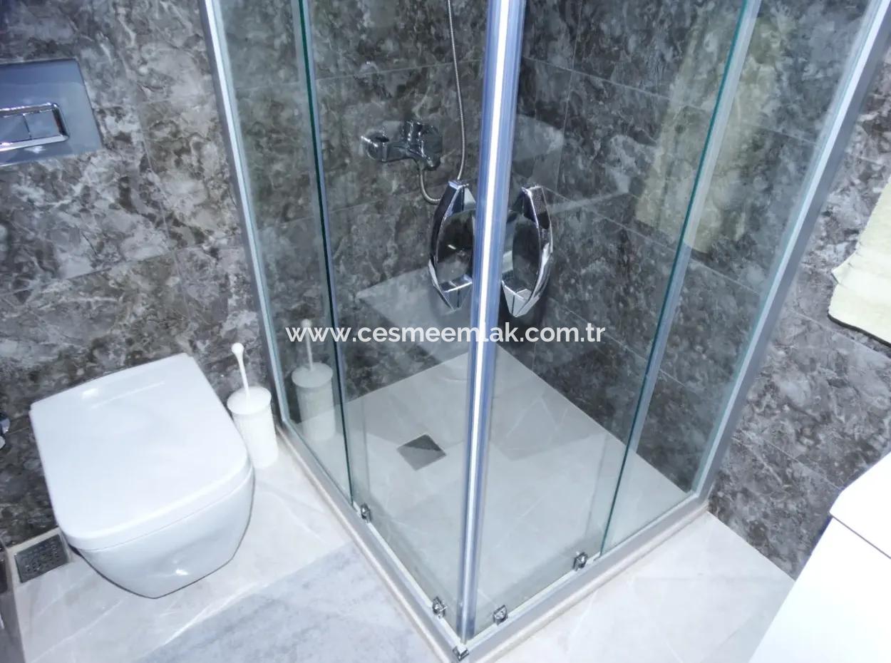 Alaçatı Köy İçinde Sezonluk Kiralık Full Eşyalı Villa