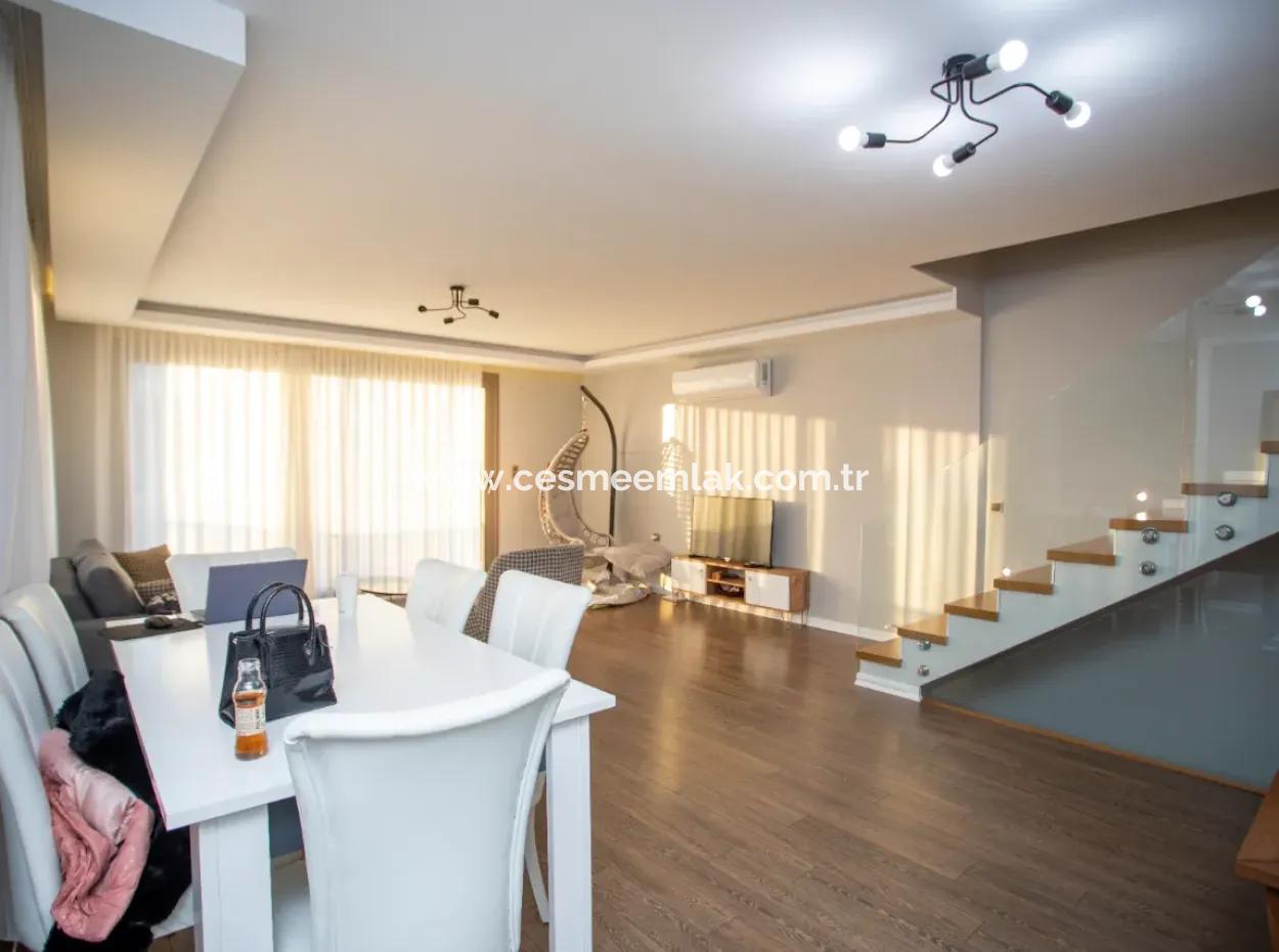 Çeşme Ayayorgi'ye Ağusts Ayı  Kiralık Havuzlu Villa