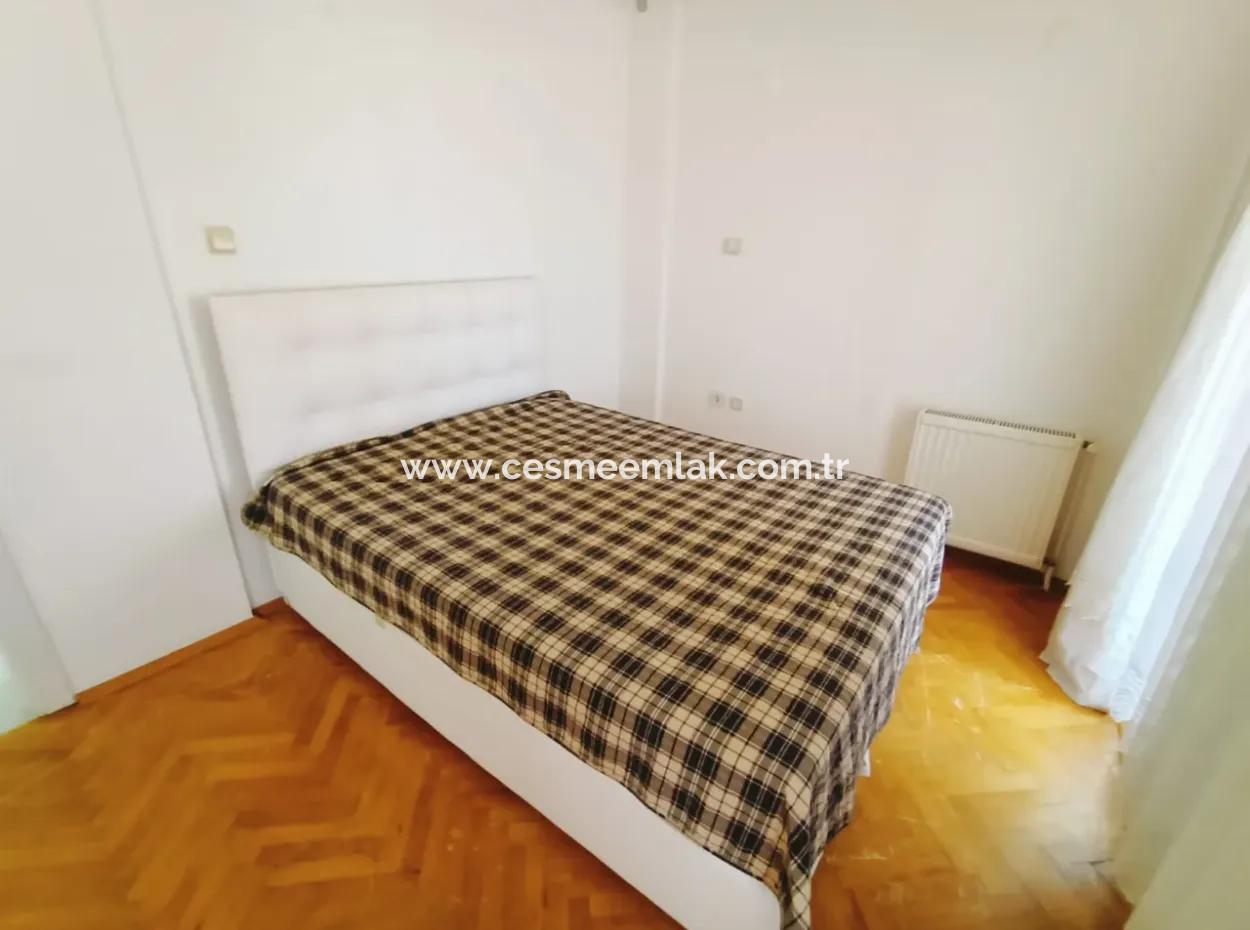 Çeşme Boyalık Plajına Yakın Ortak Havuzlu Aylık Kiralık Villa